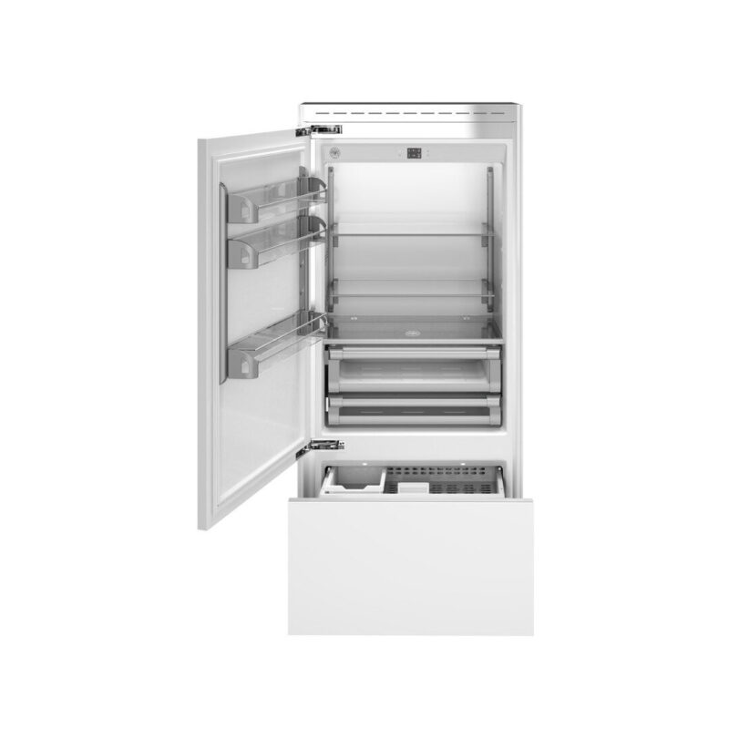 Refrigerador Bertazzoni Heritage HER REF905BBLPTT: 90 cm, embutir flush, 596L, bottom freezer, ice maker, Fresh Mode, Flex Mode e puxador em latao. Fabricado na Italia. Lancamento 2025. Cevimar.